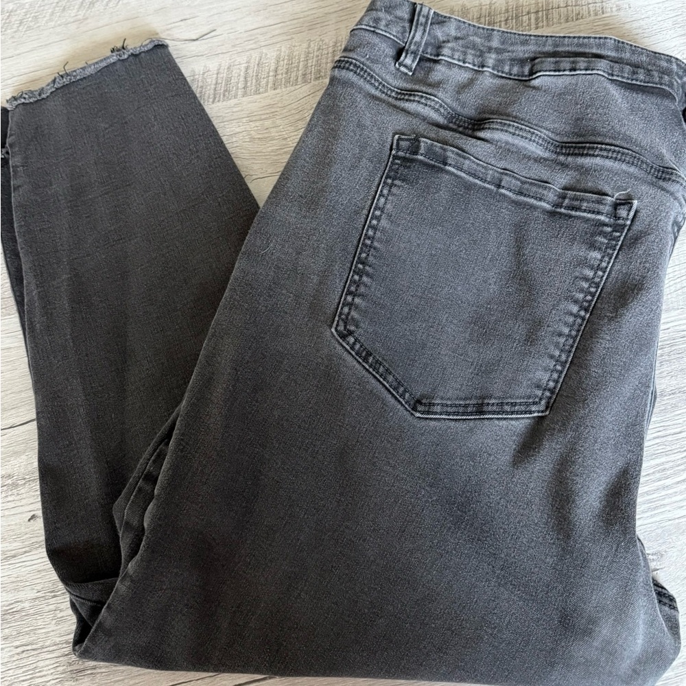 Lane Bryant Mid Rise Super Stretch Ankle Black Denim Jeans 26W